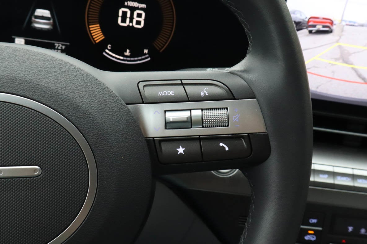 2025 Hyundai Kona SEL FWD