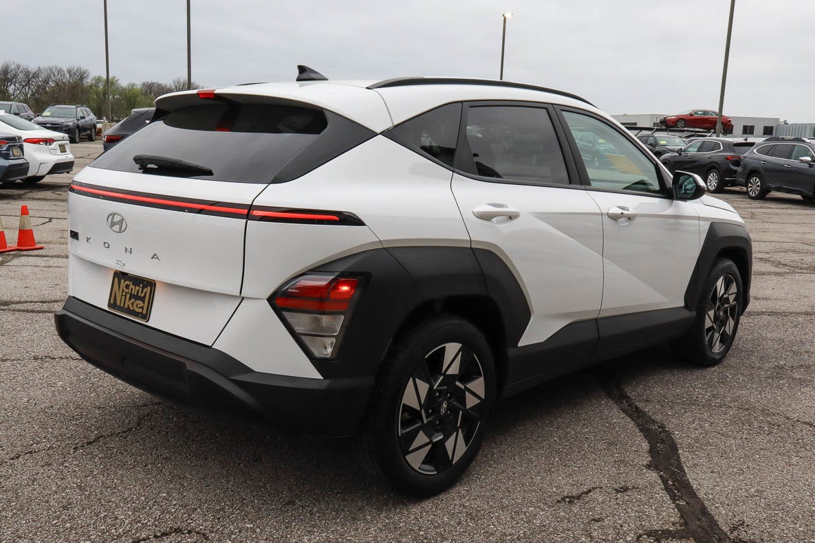 2025 Hyundai Kona SEL FWD