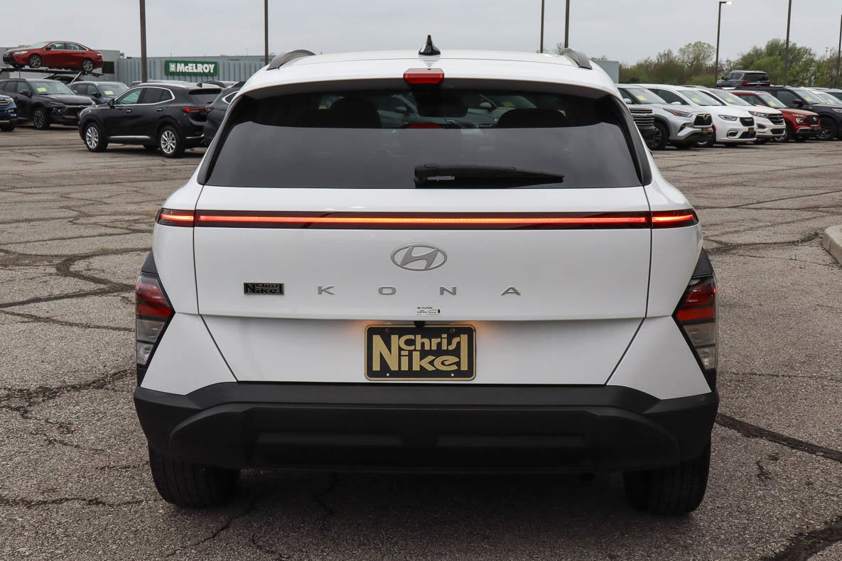 2025 Hyundai Kona SEL FWD