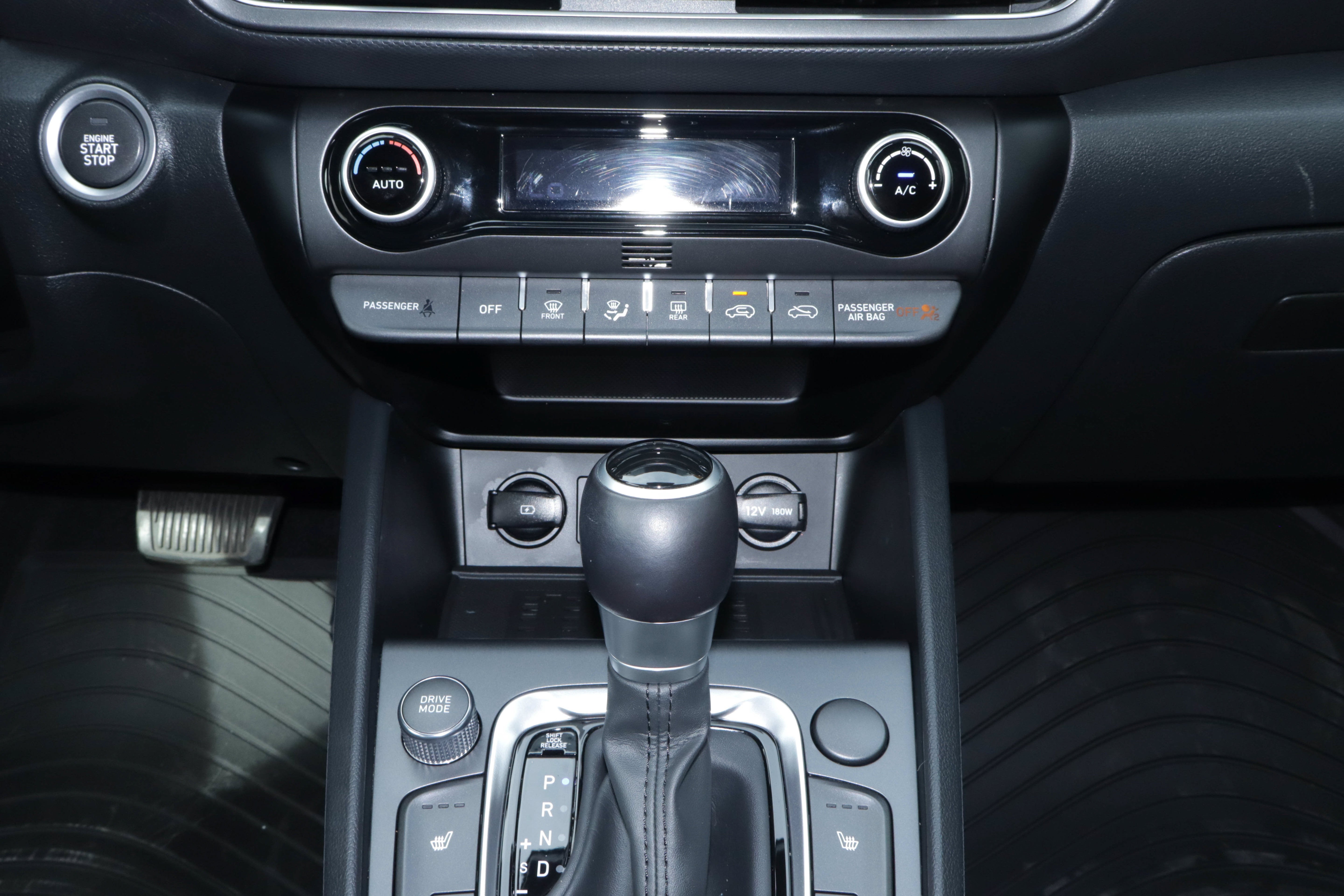 2022 Hyundai Kona Limited DCT FWD