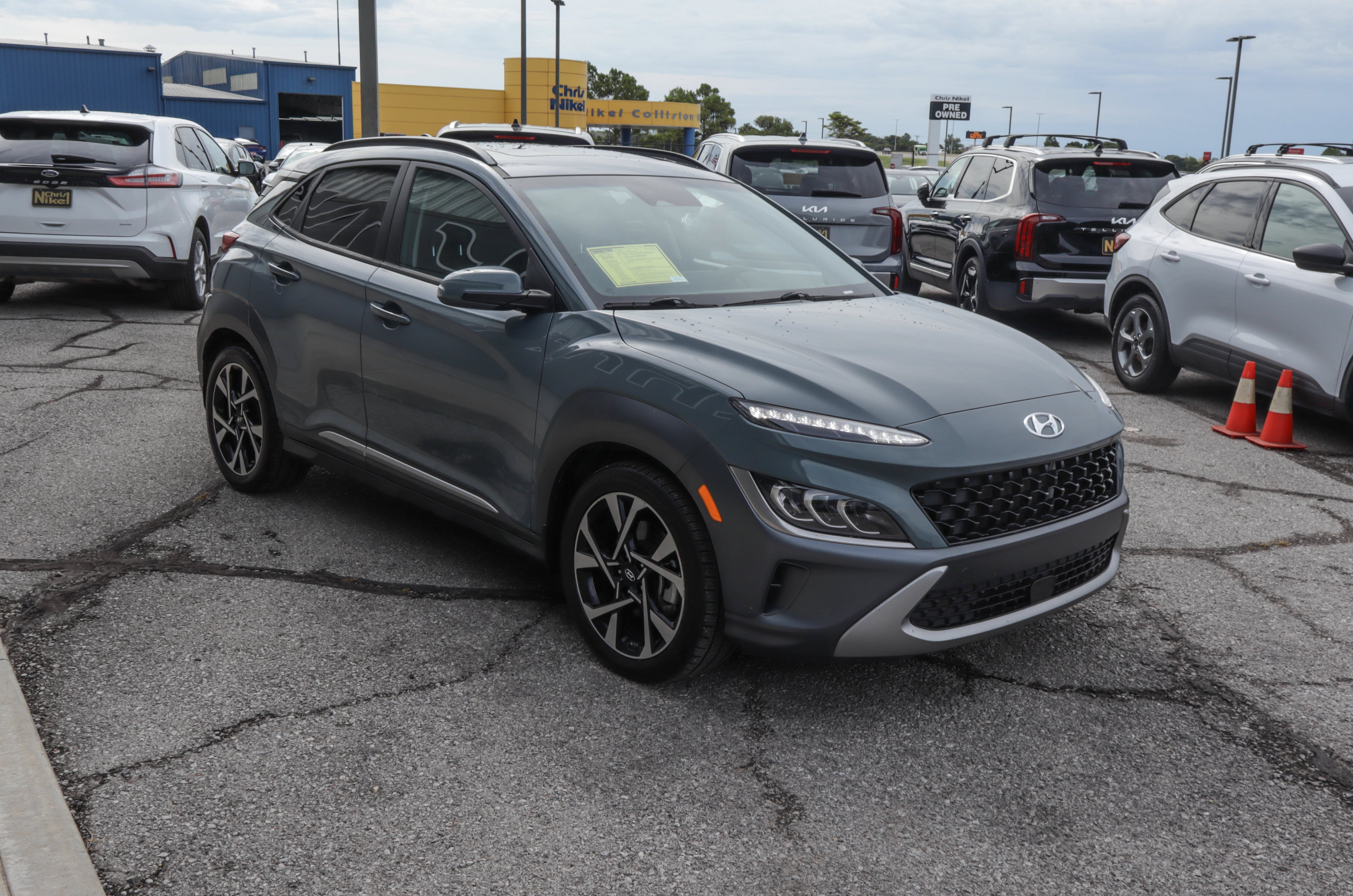 2022 Hyundai Kona Limited DCT FWD