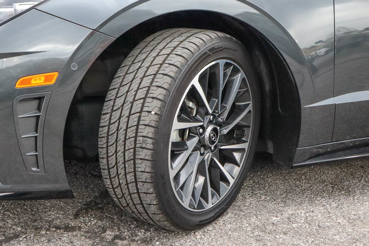 2023 Hyundai Sonata Limited 1.6T