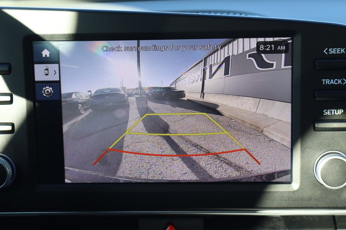 2025 Hyundai Elantra SE IVT