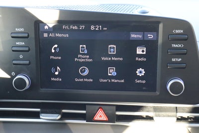 2025 Hyundai Elantra SE IVT