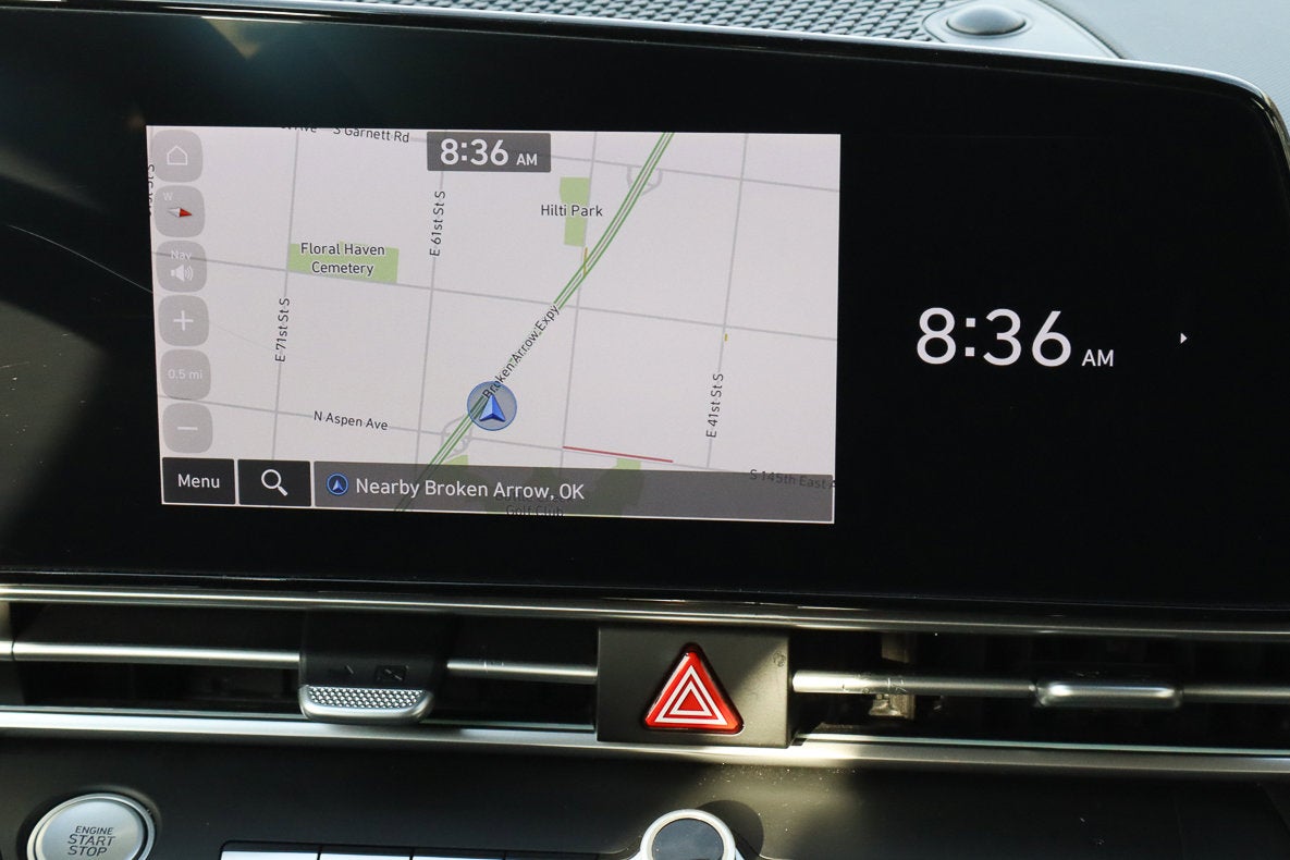 2024 Hyundai Elantra SEL IVT