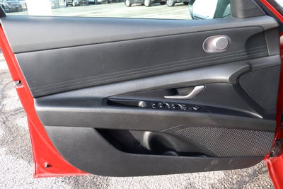 2024 Hyundai Elantra SEL IVT