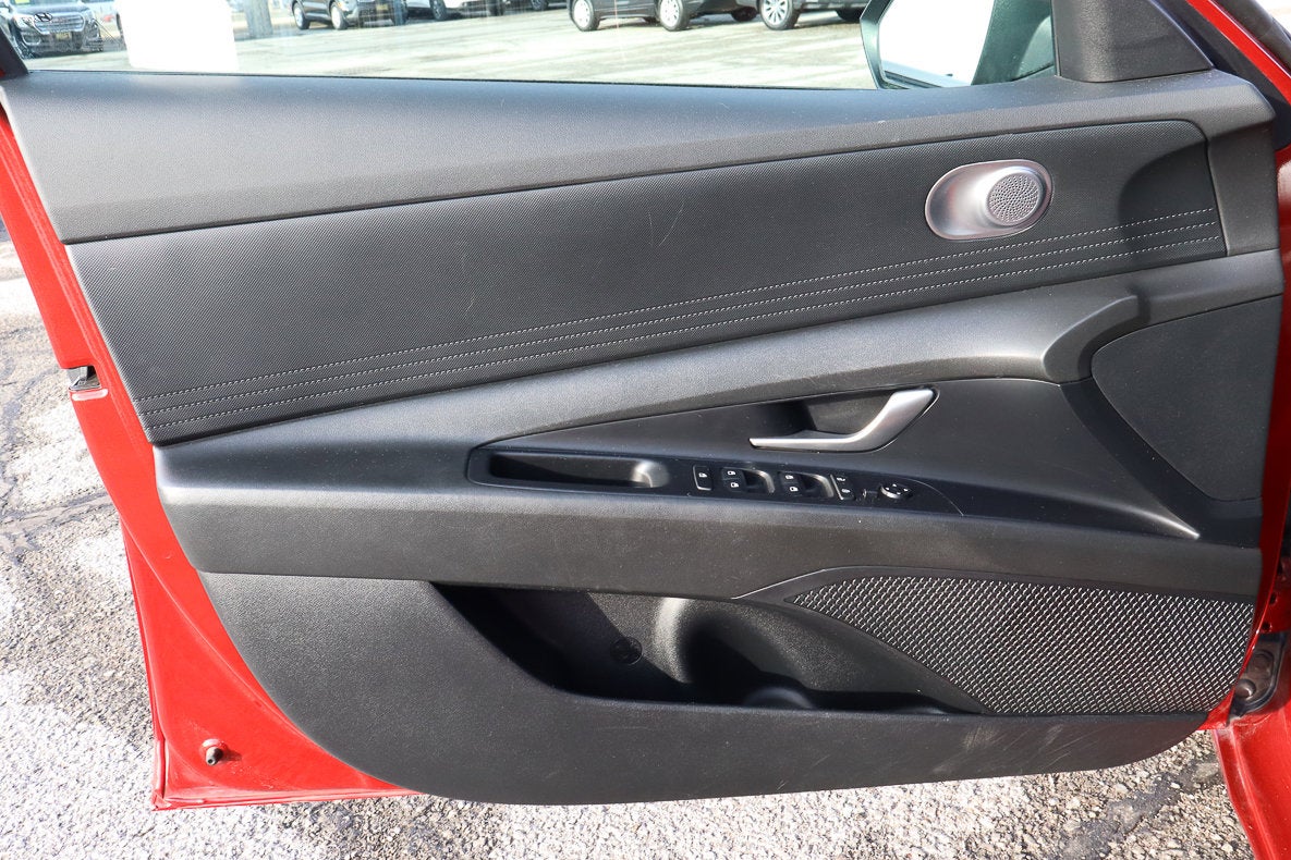 2024 Hyundai Elantra SEL IVT