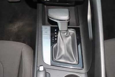 2024 Hyundai Elantra SEL IVT