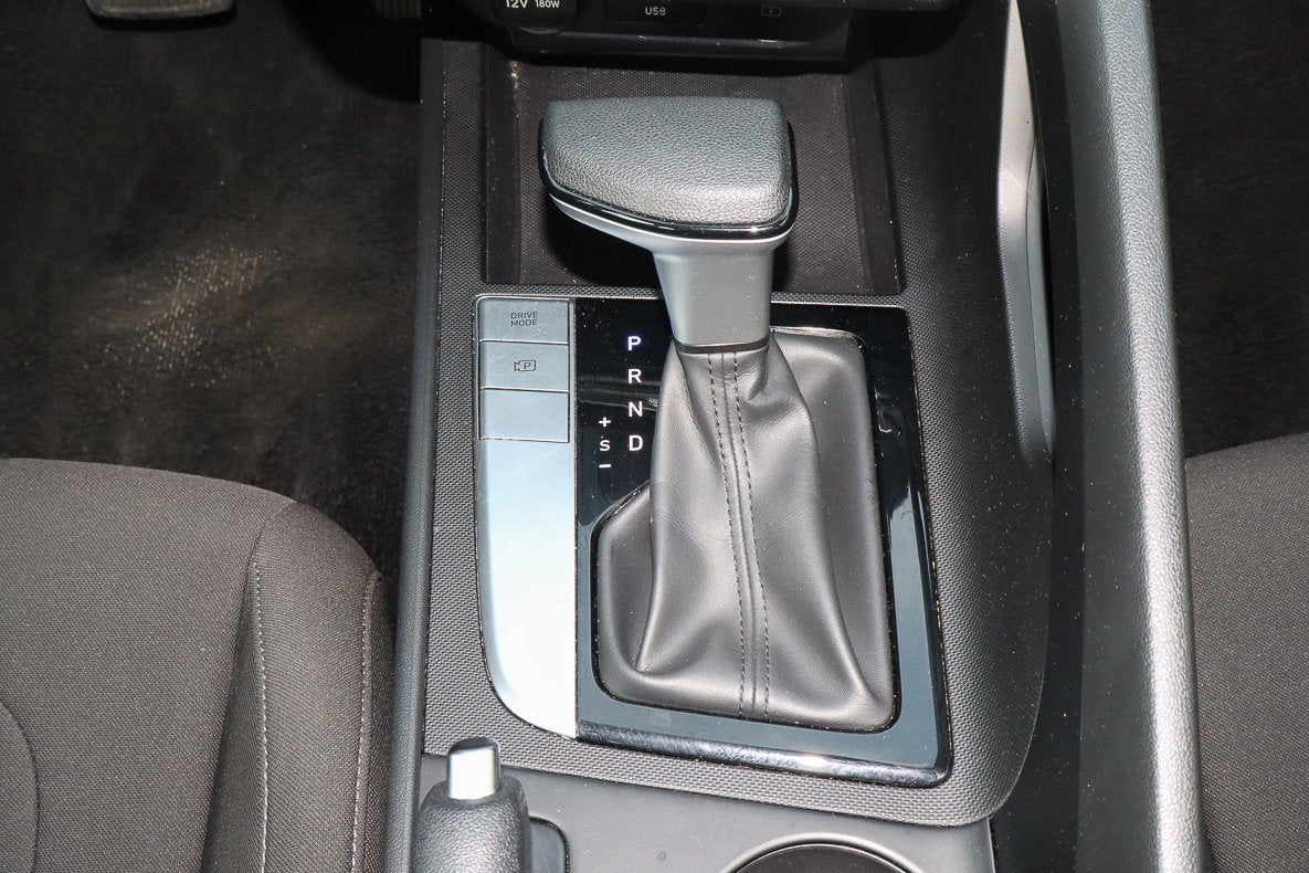 2024 Hyundai Elantra SEL IVT