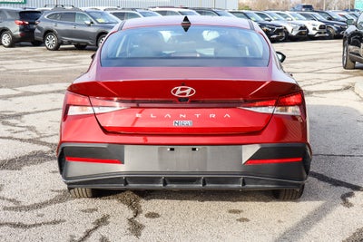 2024 Hyundai Elantra SEL IVT