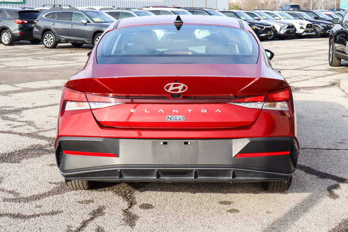 2024 Hyundai Elantra SEL IVT