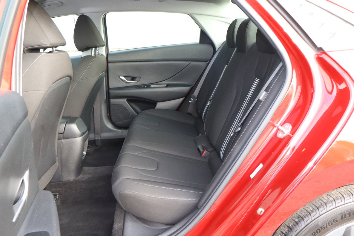 2024 Hyundai Elantra SEL IVT