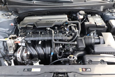 2024 Hyundai Elantra SEL IVT