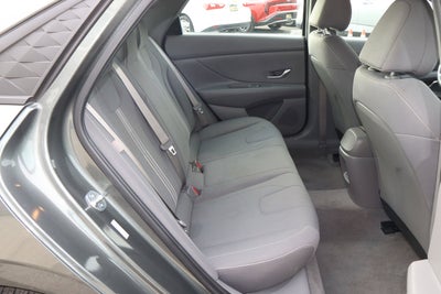 2024 Hyundai Elantra SEL IVT