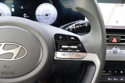 2024 Hyundai Elantra SEL IVT