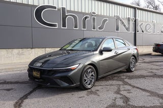 2024 Hyundai Elantra SEL IVT