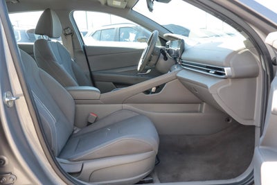 2024 Hyundai Elantra SEL IVT