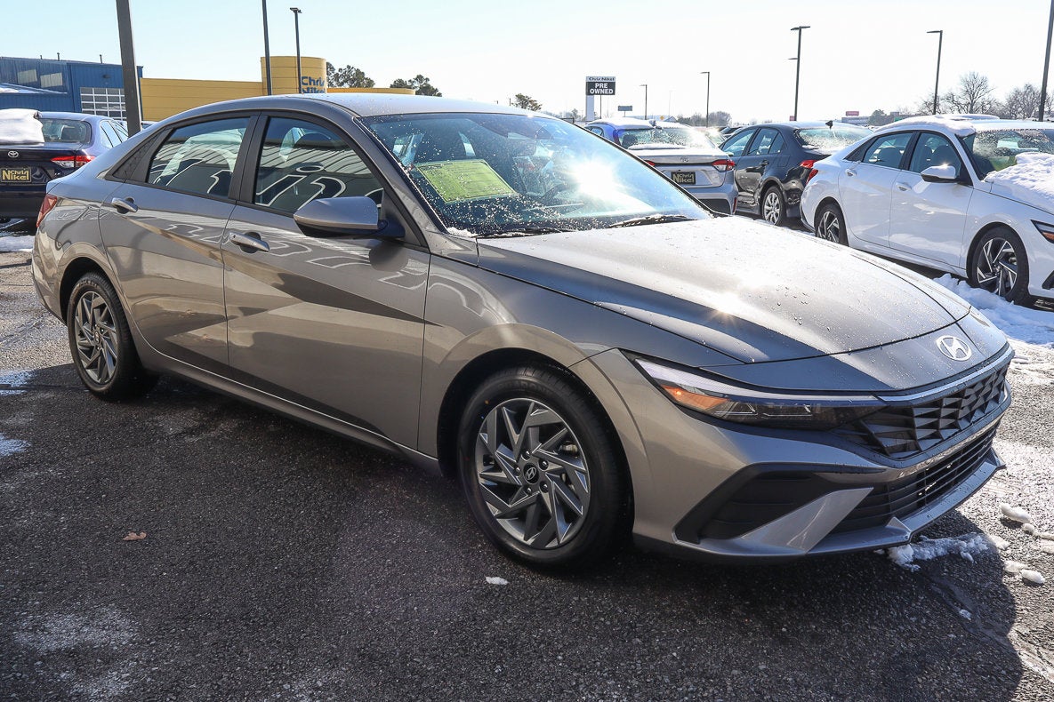 2024 Hyundai Elantra SEL