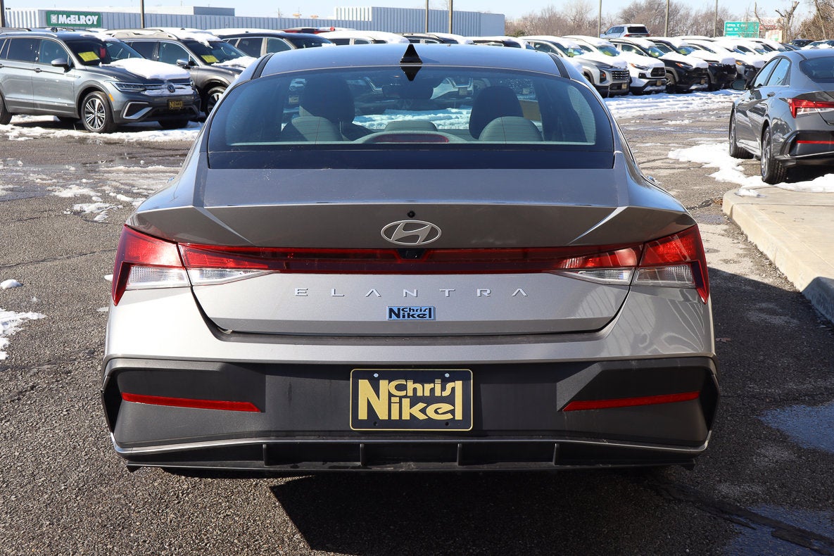 2024 Hyundai Elantra SEL