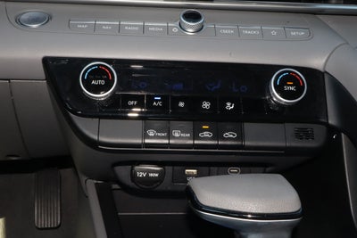 2024 Hyundai Elantra SEL IVT