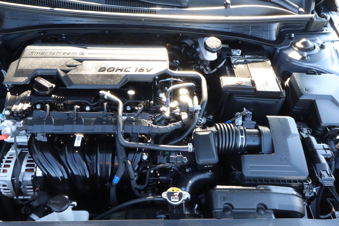 2024 Hyundai Elantra SEL IVT