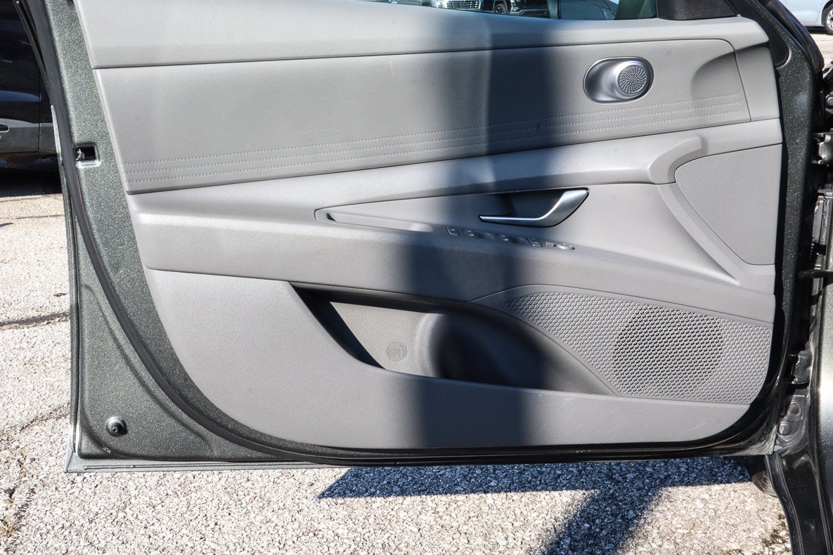 2024 Hyundai Elantra SEL IVT