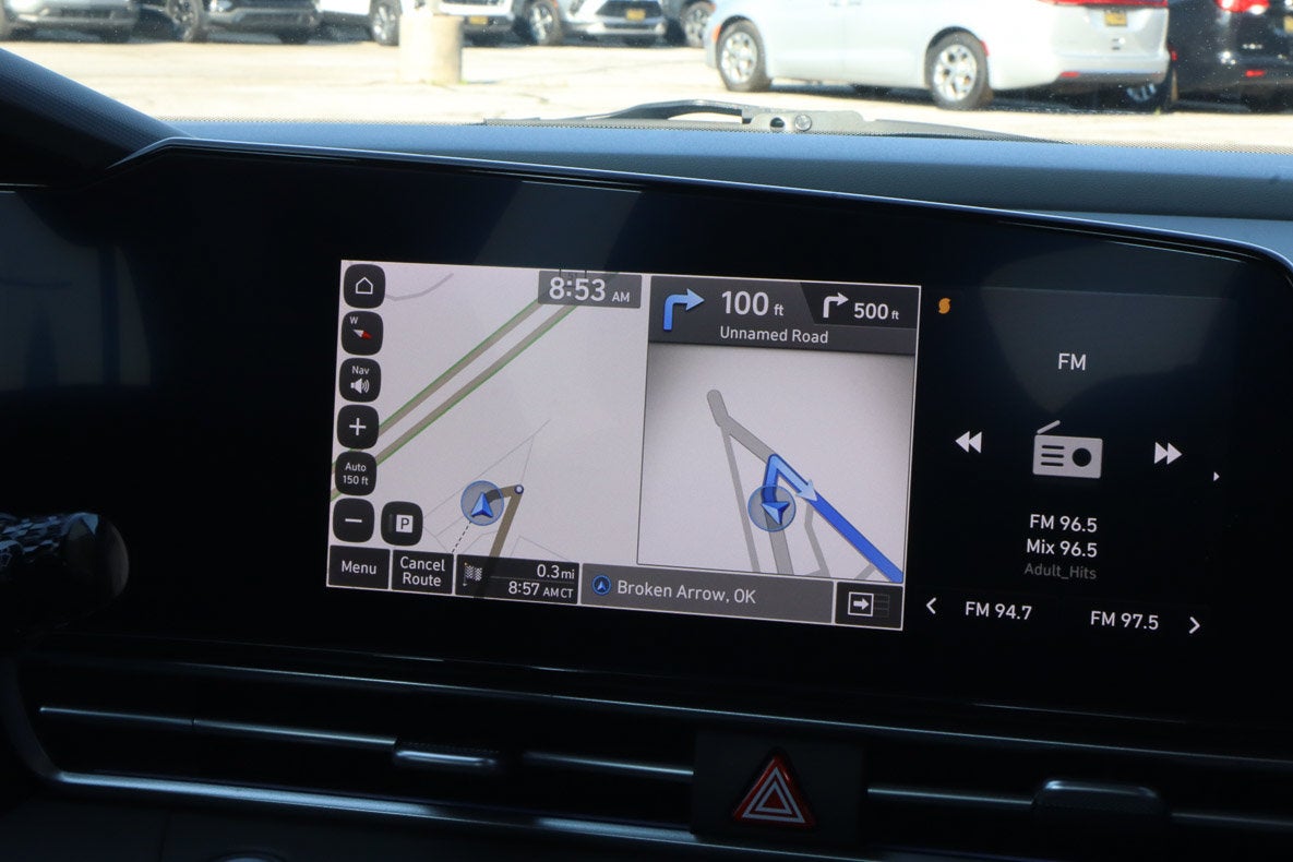 2024 Hyundai Elantra SEL IVT
