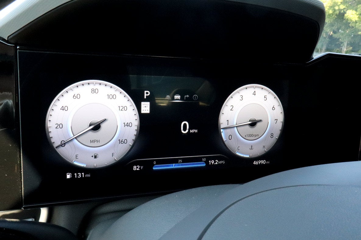 2024 Hyundai Elantra SEL IVT