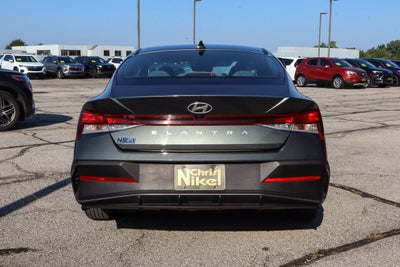 2024 Hyundai Elantra SEL IVT