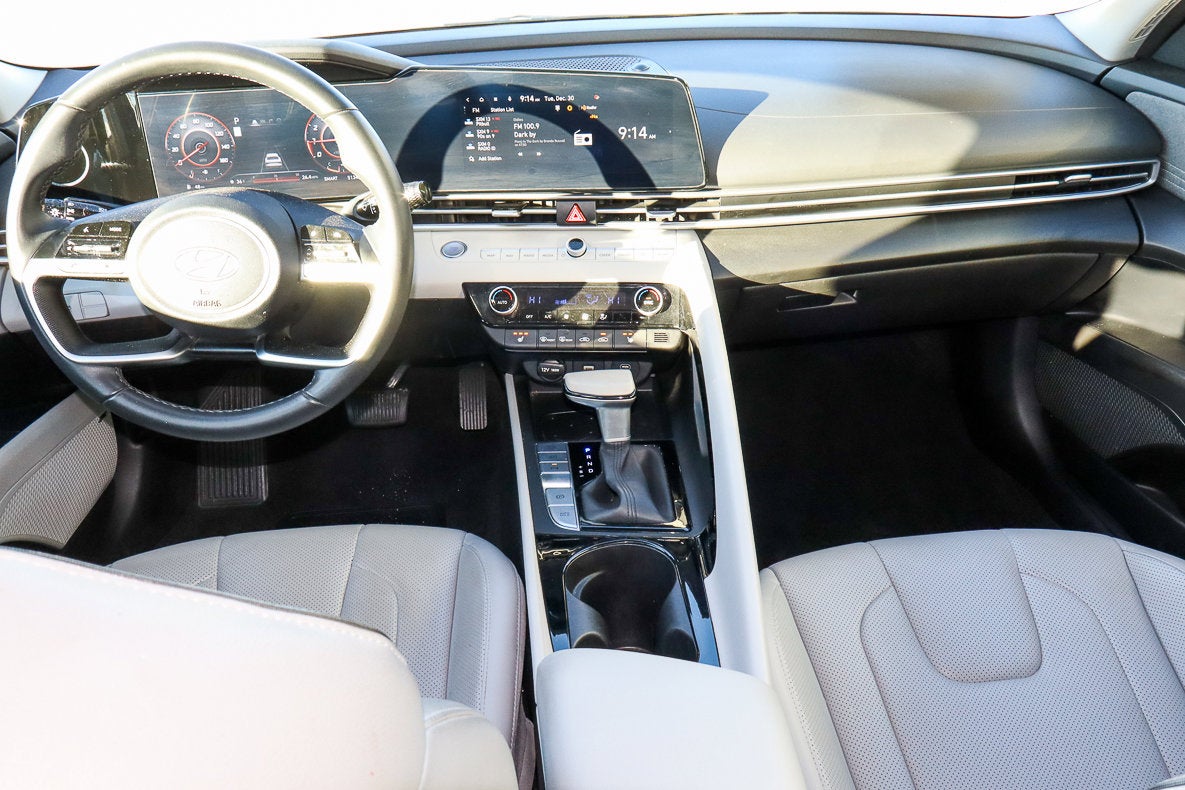 2024 Hyundai Elantra Limited