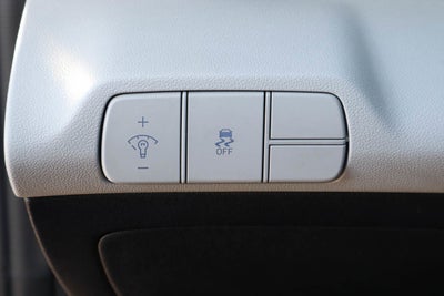 2024 Hyundai Elantra Limited IVT