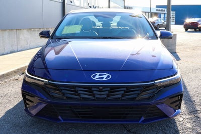 2024 Hyundai Elantra Limited IVT