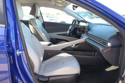 2024 Hyundai Elantra Limited IVT