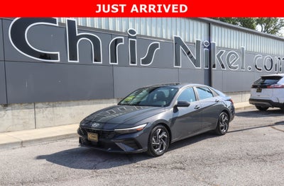 2024 Hyundai Elantra Limited IVT