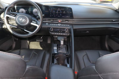 2024 Hyundai Elantra Limited IVT