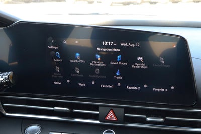 2024 Hyundai Elantra Limited IVT