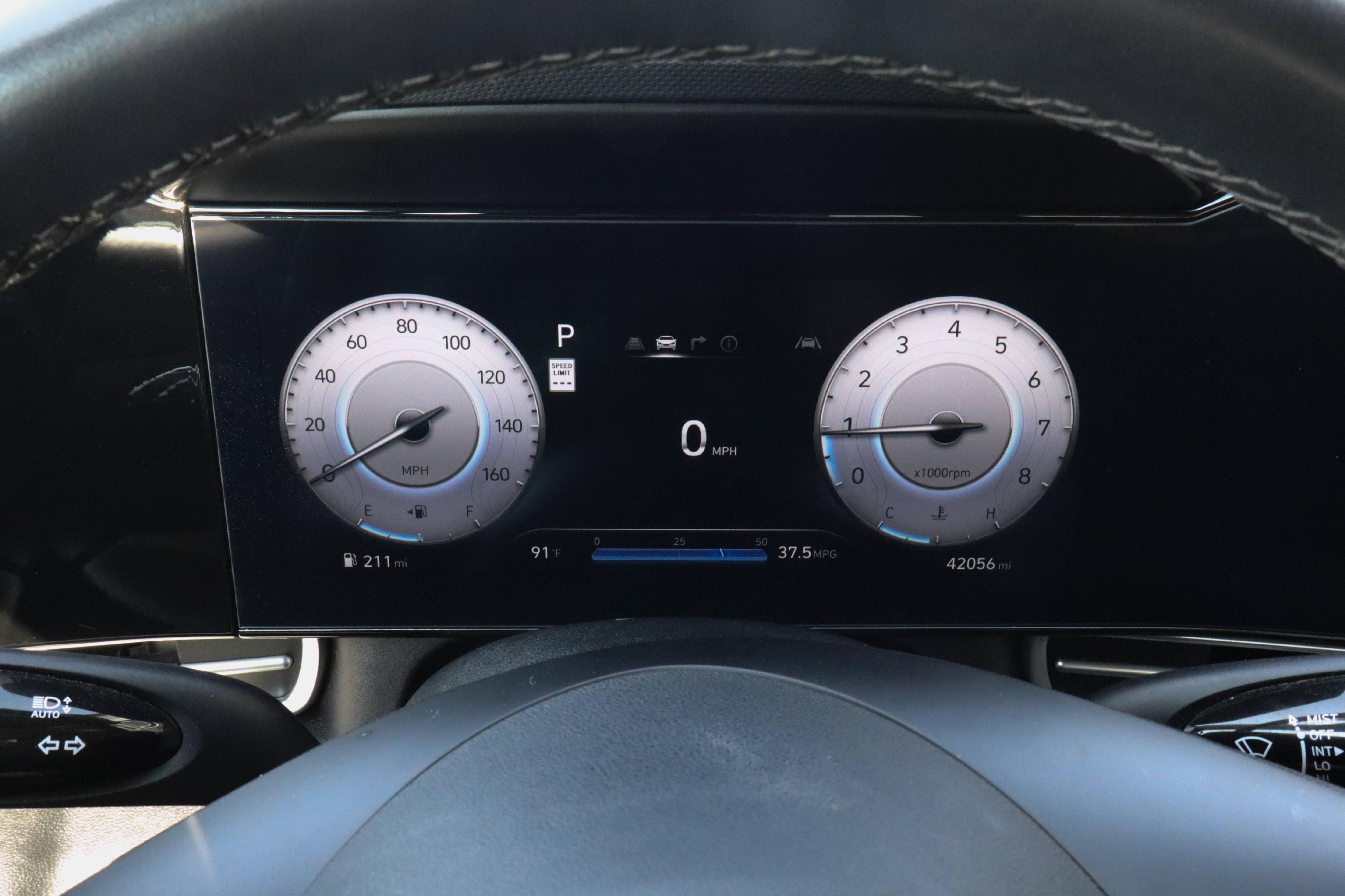 2024 Hyundai Elantra Limited IVT