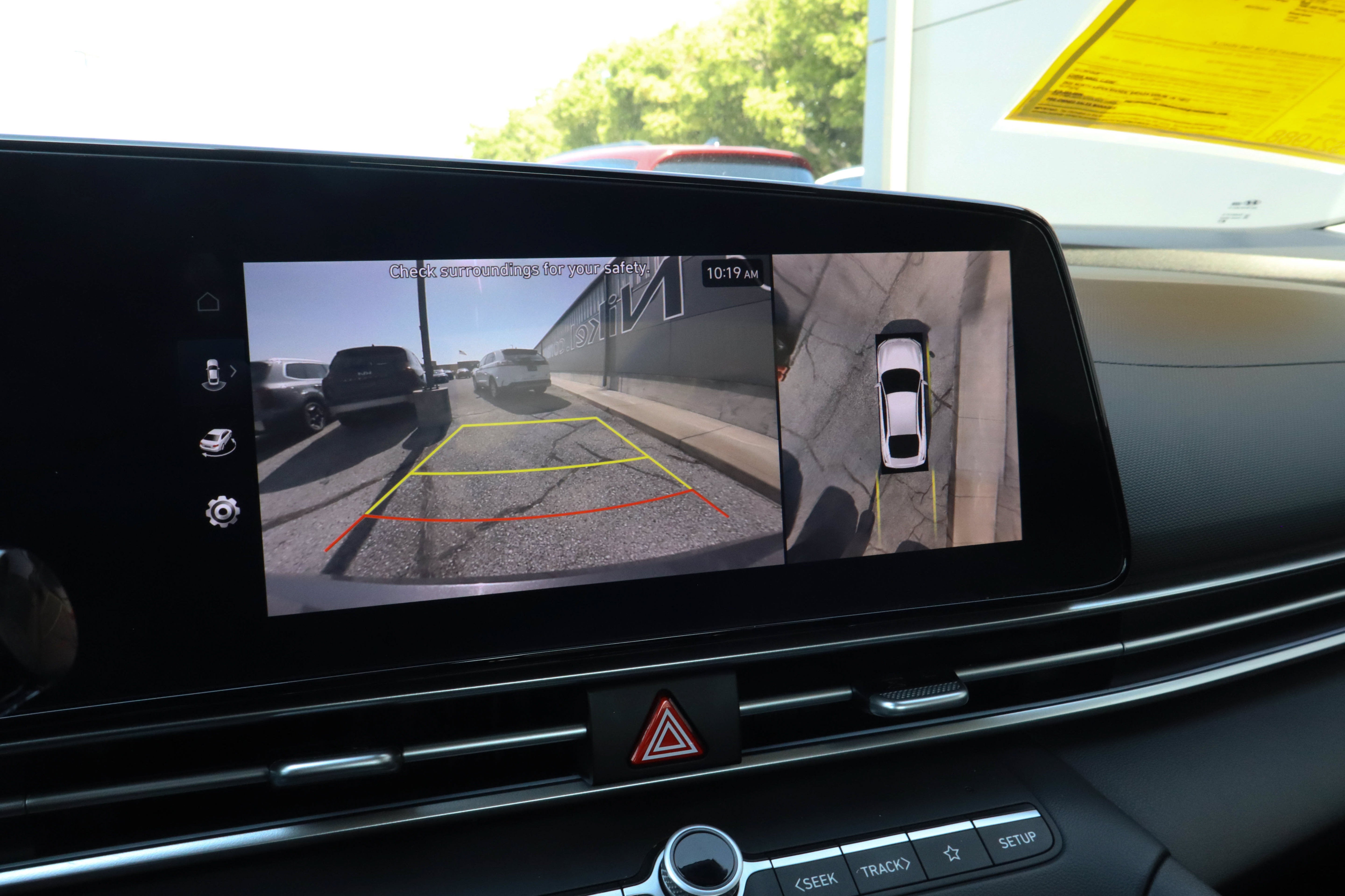 2024 Hyundai Elantra Limited IVT