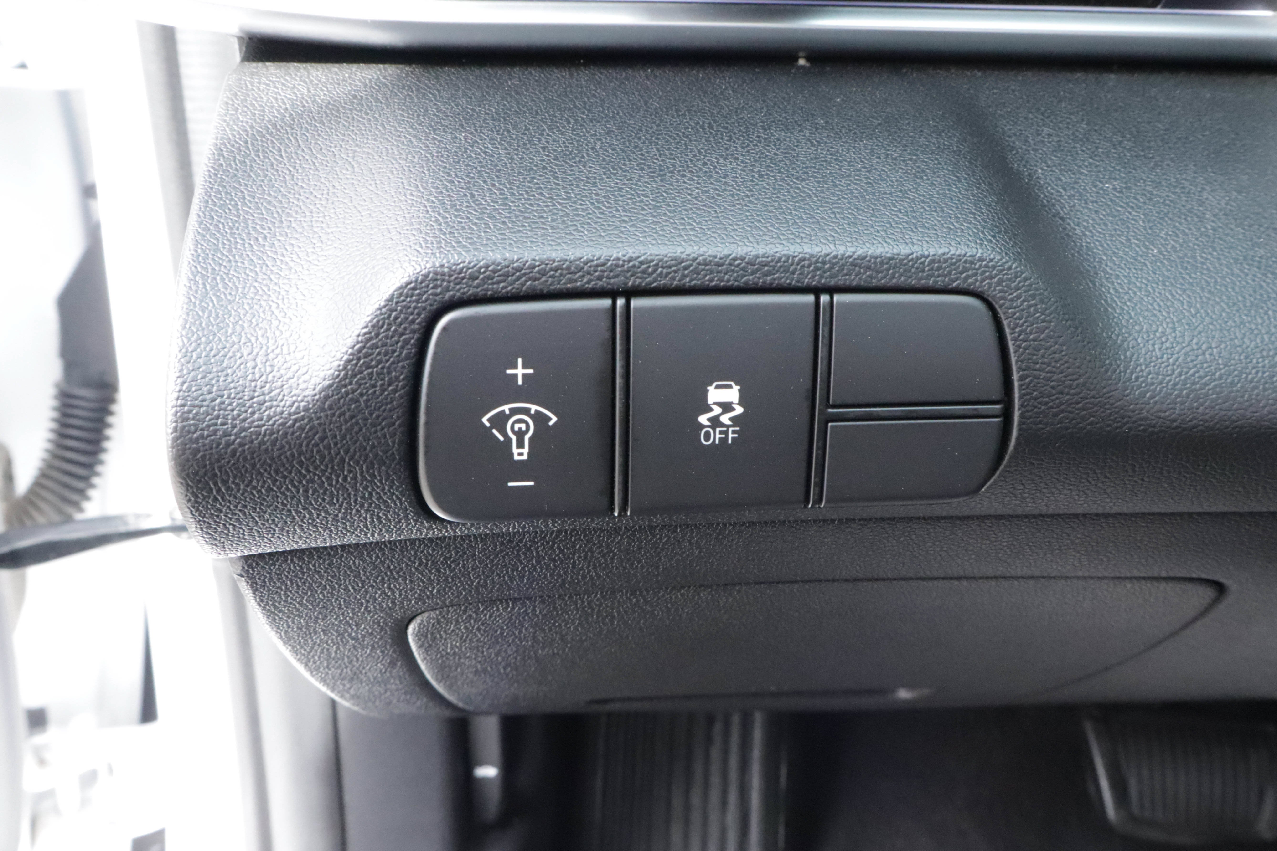 2024 Hyundai Elantra Limited IVT