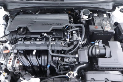 2024 Hyundai Elantra Limited IVT