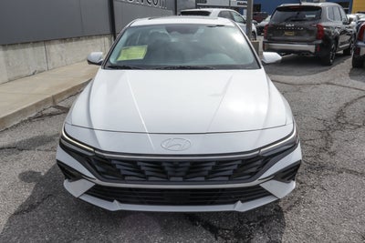 2024 Hyundai Elantra Limited IVT