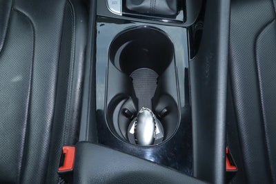 2024 Hyundai Elantra Limited IVT