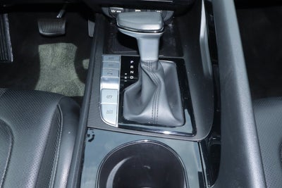 2024 Hyundai Elantra Limited IVT