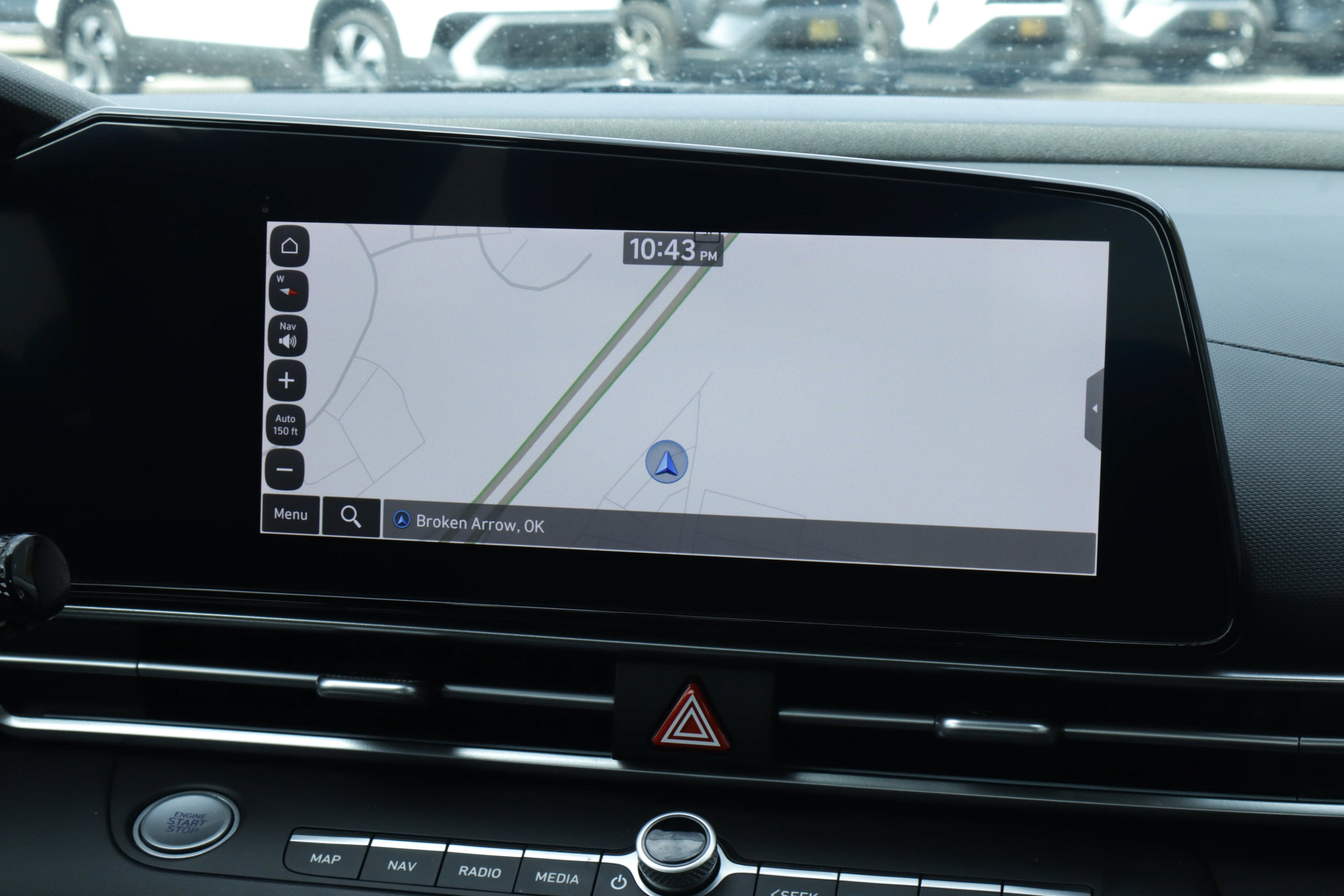 2024 Hyundai Elantra Limited IVT