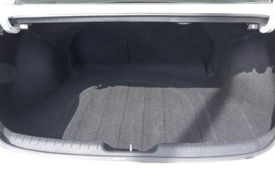 2024 Hyundai Elantra Limited IVT