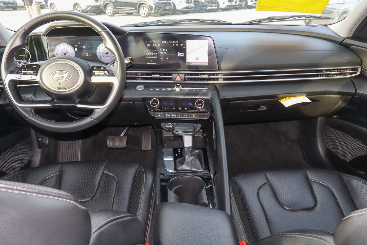 2025 Hyundai Elantra Limited