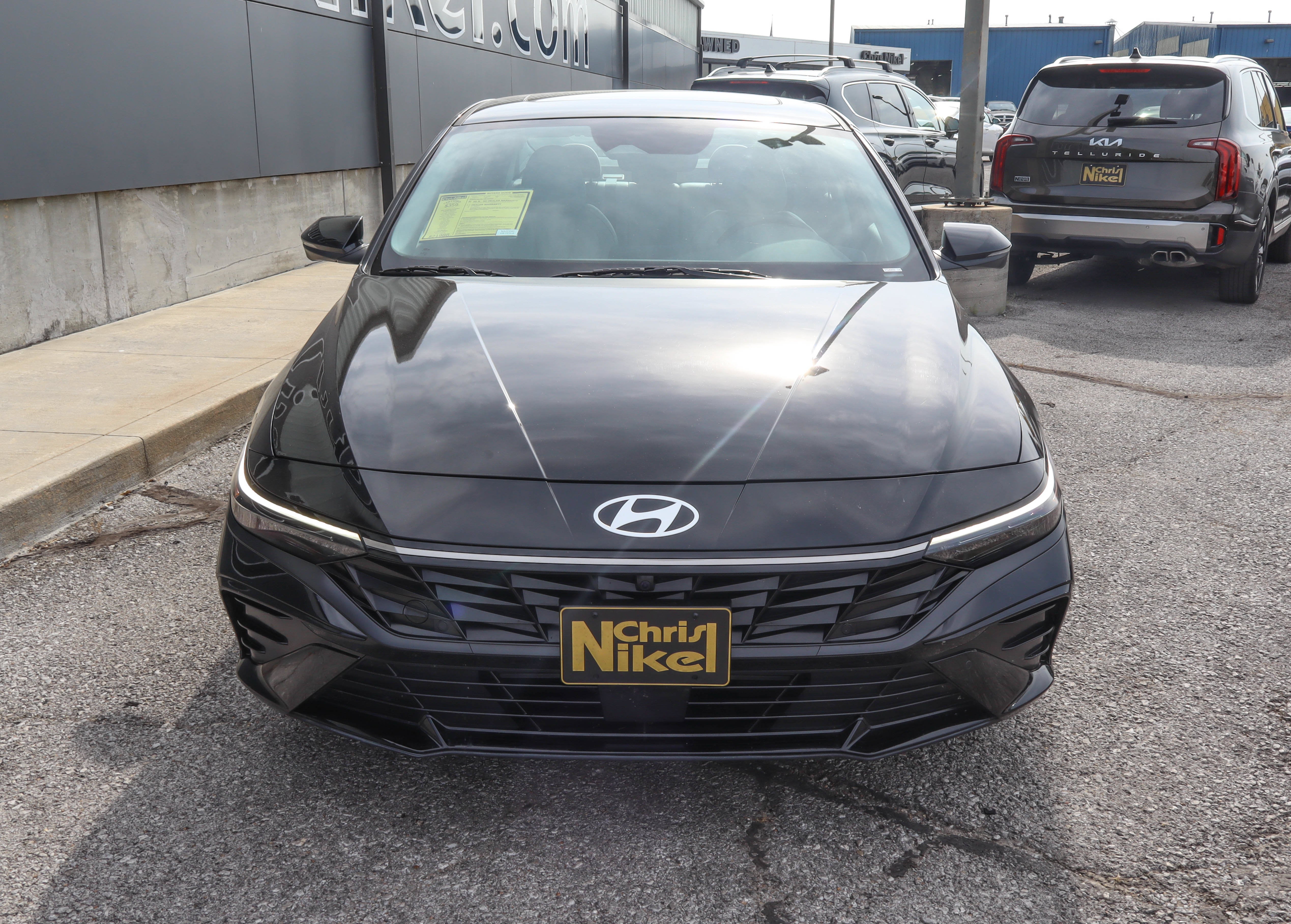2024 Hyundai Elantra Limited IVT