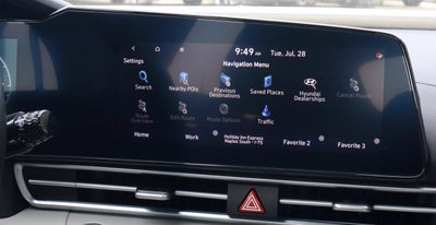 2024 Hyundai Elantra Limited IVT