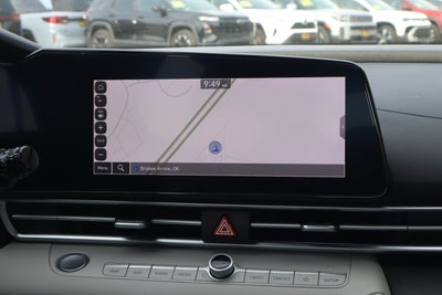 2024 Hyundai Elantra Limited IVT
