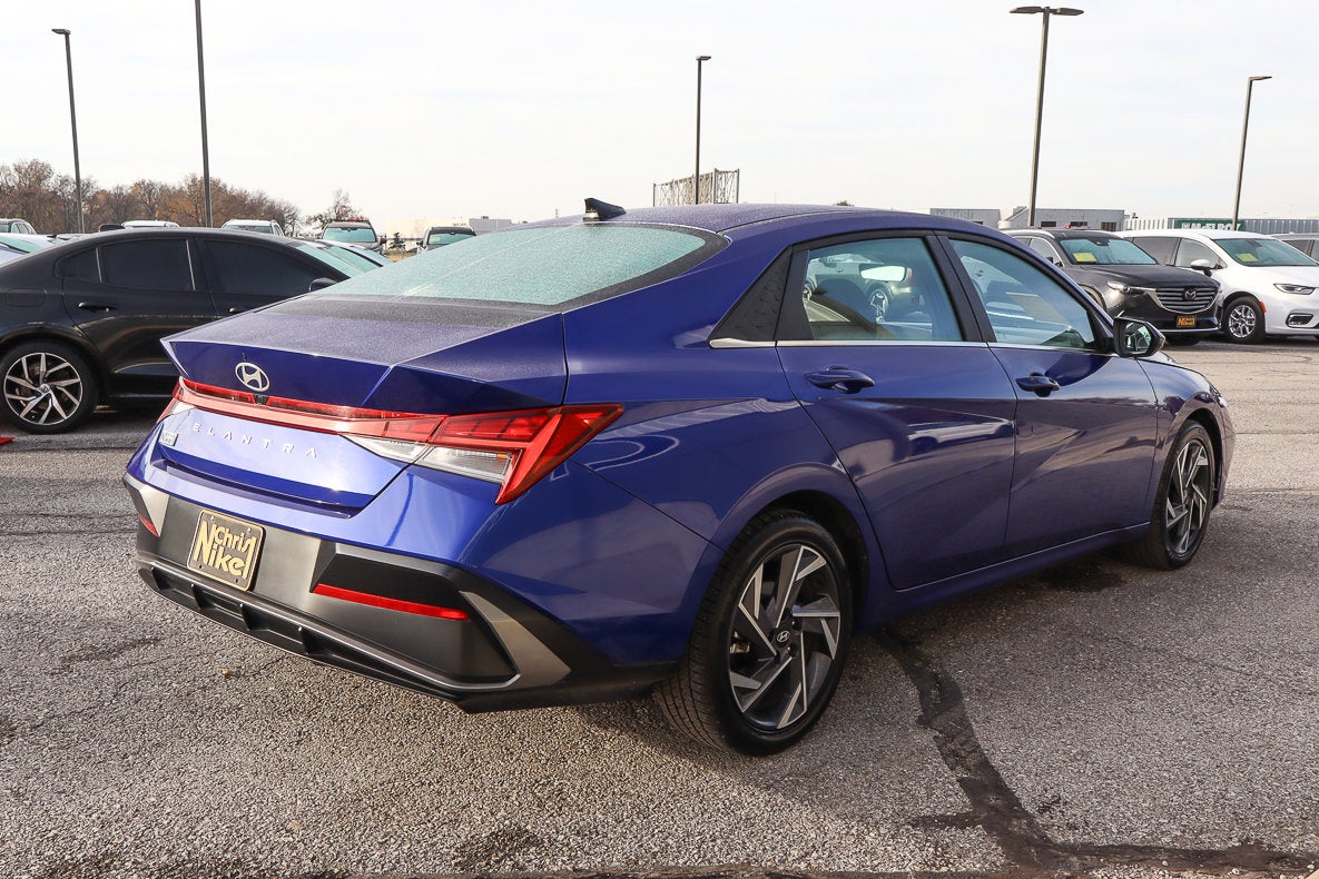 2025 Hyundai Elantra SEL Convenience